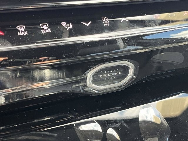 2027 Jeep Grand Cherokee Laredo Altitude