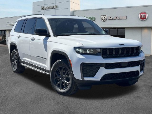 2027 Jeep Grand Cherokee Laredo Altitude