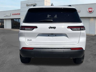 2027 Jeep Grand Cherokee Laredo Altitude