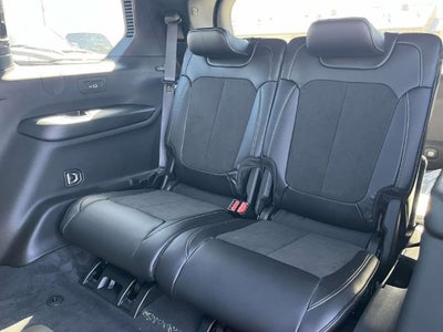 2027 Jeep Grand Cherokee Laredo Altitude