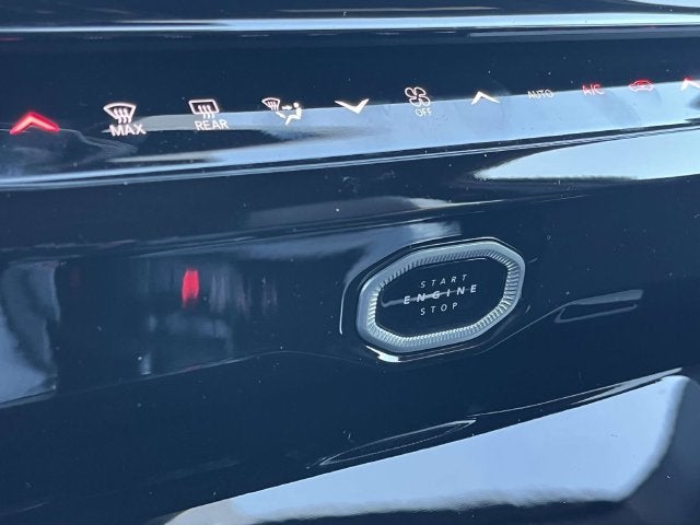 2027 Jeep Grand Cherokee Laredo Altitude