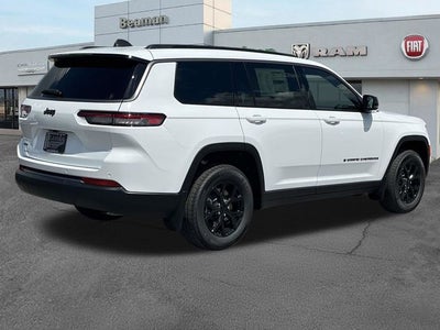 2026 Jeep Grand Cherokee Laredo