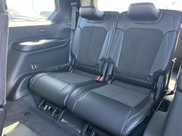 2027 Jeep Grand Cherokee Laredo Altitude