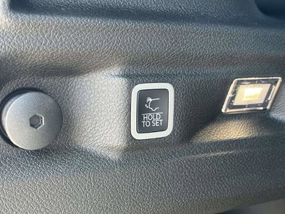 2027 Jeep Grand Cherokee Laredo Altitude
