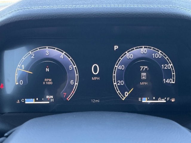 2027 Jeep Grand Cherokee Laredo Altitude