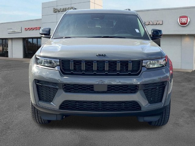 2027 Jeep Grand Cherokee Laredo Altitude