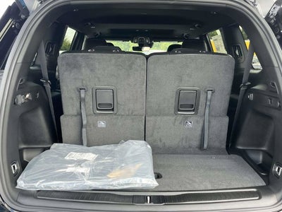 2027 Jeep Grand Cherokee Laredo Altitude