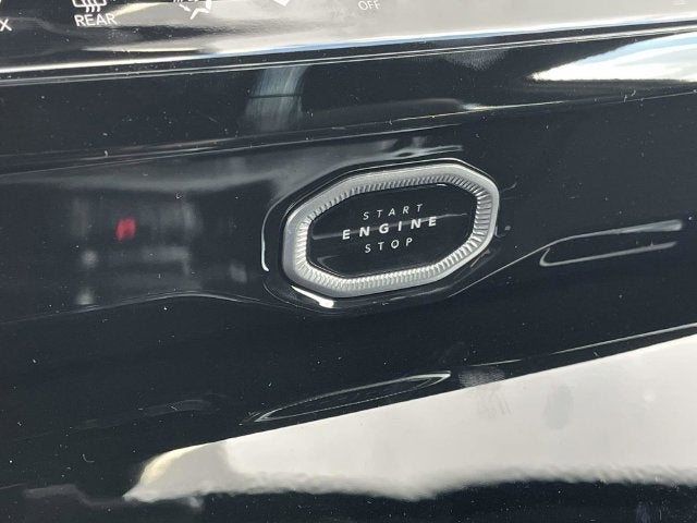 2027 Jeep Grand Cherokee Laredo Altitude