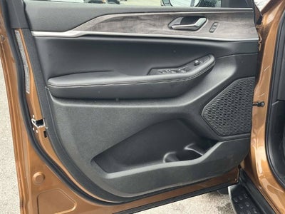2027 Jeep Grand Cherokee Limited