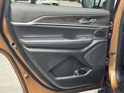 2027 Jeep Grand Cherokee Limited