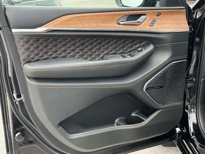 2026 Jeep Grand Cherokee Summit
