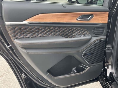 2026 Jeep Grand Cherokee Summit