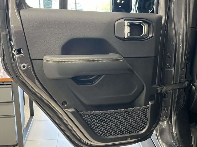 2025 Jeep Wrangler Rubicon 392