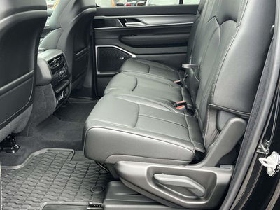 2026 Jeep Grand Wagoneer Base