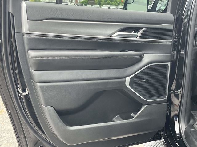 2026 Jeep Grand Wagoneer Base