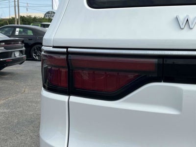 2024 Jeep Wagoneer L Base