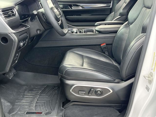 2024 Jeep Wagoneer L Base