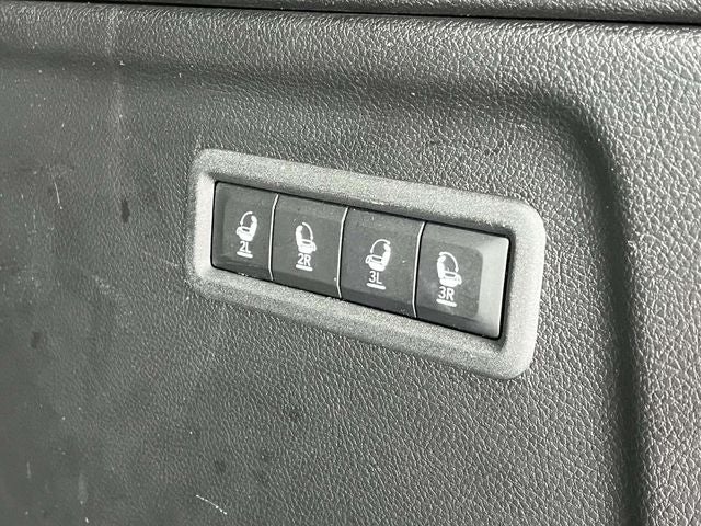 2024 Jeep Wagoneer L Base