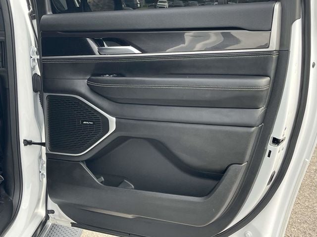 2024 Jeep Wagoneer L Base