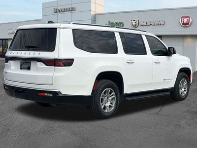 2024 Jeep Wagoneer L Base