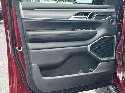 2026 Jeep Grand Wagoneer Base