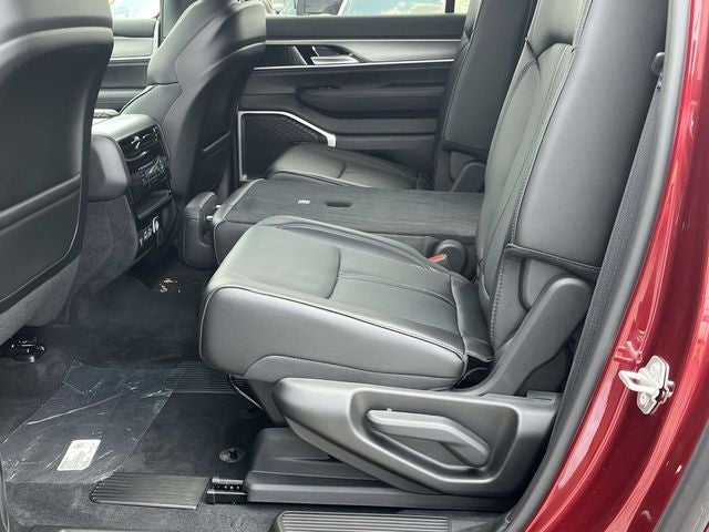 2026 Jeep Grand Wagoneer Base