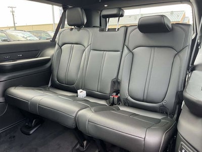 2026 Jeep Grand Wagoneer Base