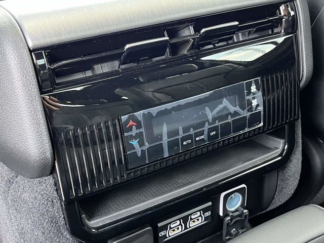 2026 Jeep Grand Wagoneer Base
