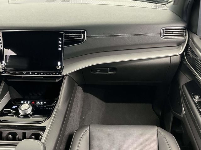 2026 Jeep Grand Wagoneer Base