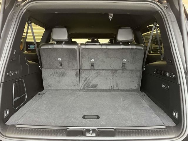 2026 Jeep Grand Wagoneer Base