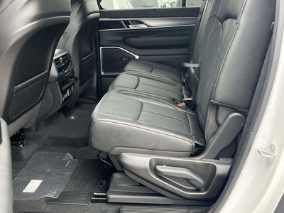 2026 Jeep Grand Wagoneer Base