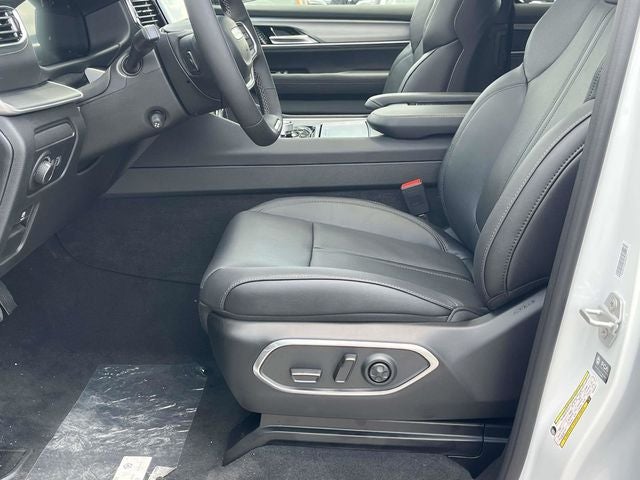 2026 Jeep Grand Wagoneer Limited Reserve