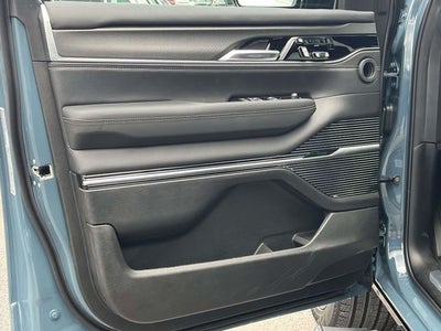 2026 Jeep Grand Wagoneer Summit Obsidian