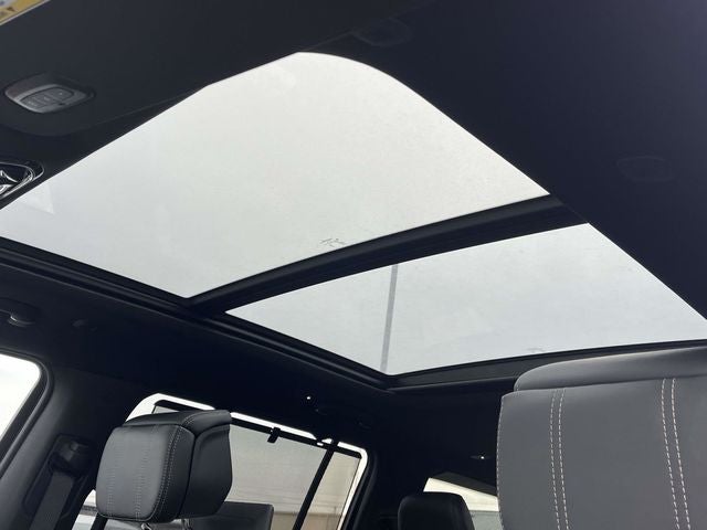 2026 Jeep Grand Wagoneer Base