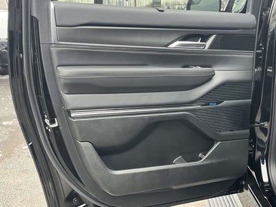 2026 Jeep Grand Wagoneer Base