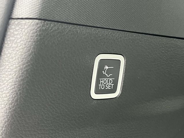 2026 Jeep Grand Wagoneer Base