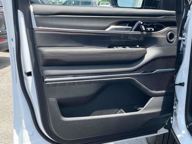 2026 Jeep Grand Wagoneer Summit Reserve