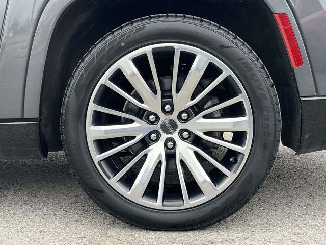 2024 Jeep Grand Wagoneer L Series III