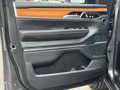 2024 Jeep Grand Wagoneer L Series III