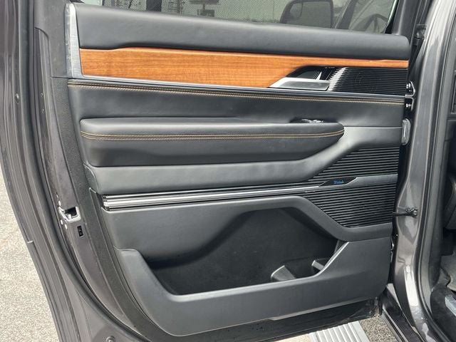 2024 Jeep Grand Wagoneer L Series III