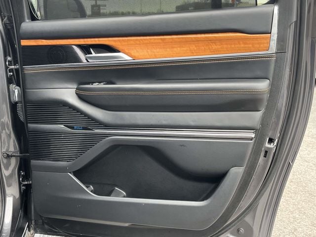 2024 Jeep Grand Wagoneer L Series III