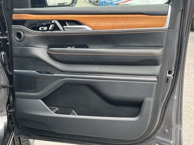 2024 Jeep Grand Wagoneer L Series III