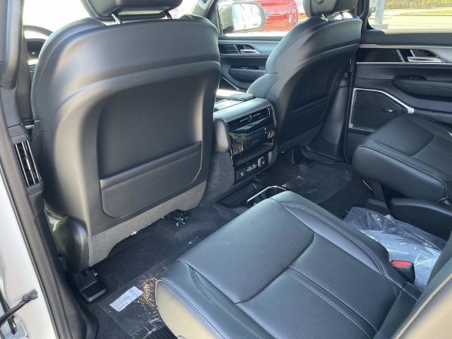 2027 Jeep Grand Wagoneer Upland