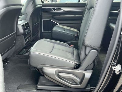 2026 Jeep Grand Wagoneer Limited Reserve