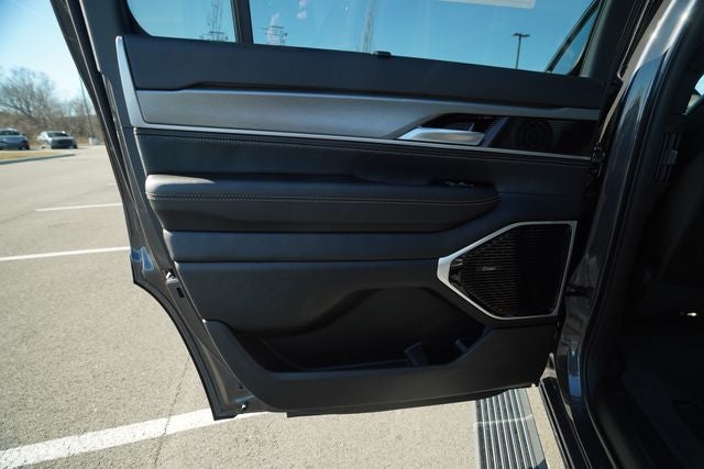 2026 Jeep Grand Wagoneer Limited Reserve