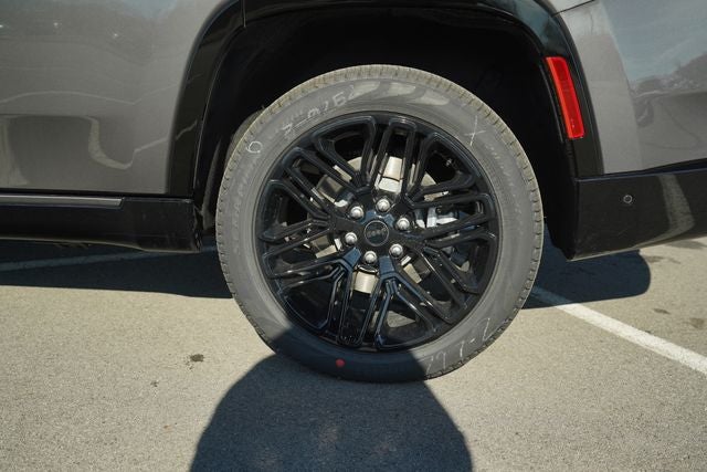 2026 Jeep Grand Wagoneer Limited Reserve