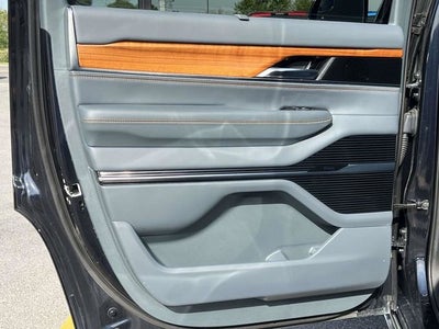 2022 Jeep Grand Wagoneer Series II