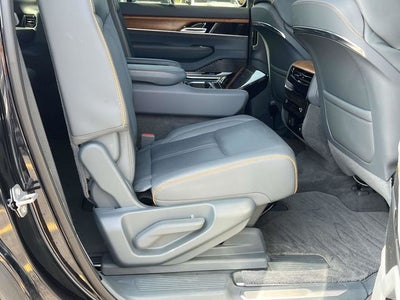 2022 Jeep Grand Wagoneer Series II