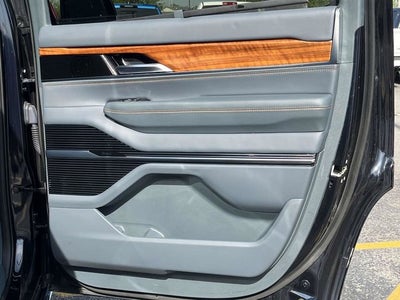 2022 Jeep Grand Wagoneer Series II