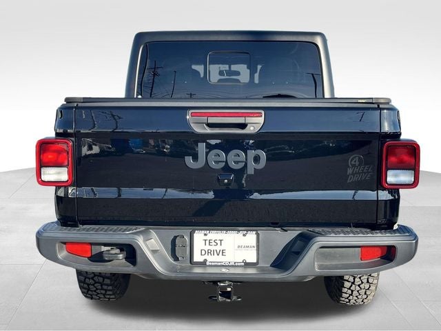 2022 Jeep Gladiator Sport